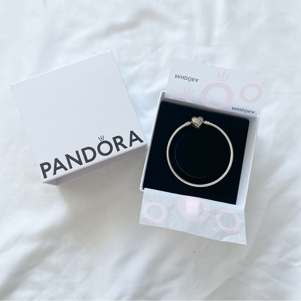 Pandora Celestial Heart Clasp Bangle
